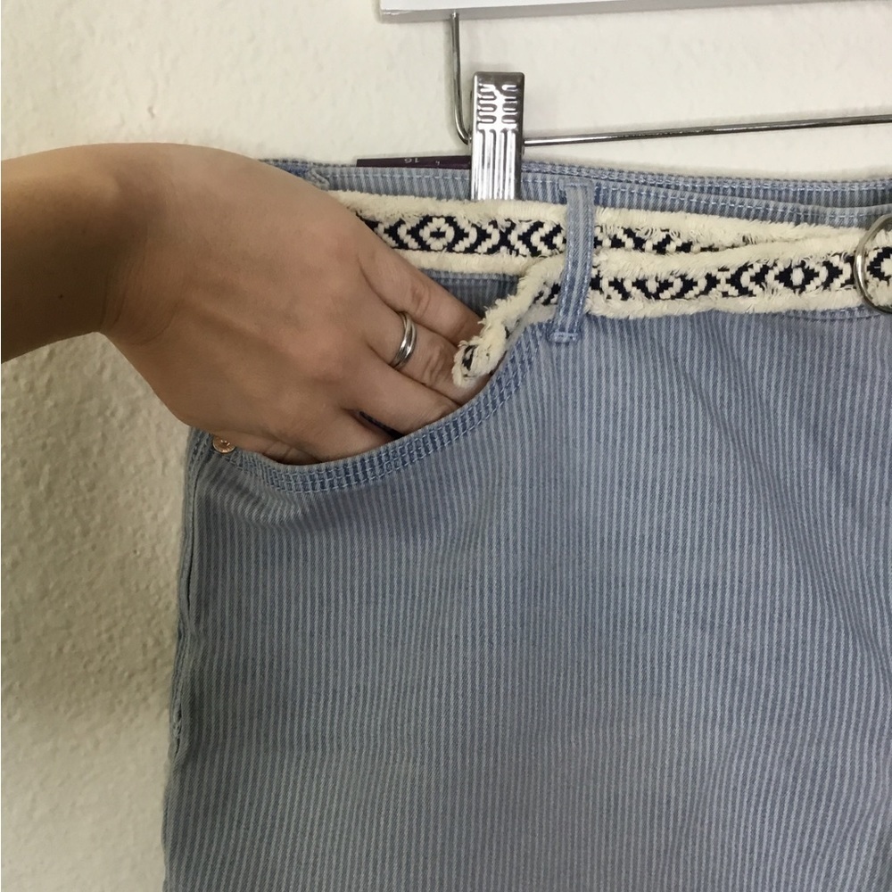 NWT PLUS Gloria Vanderbilt Striped Shorts - Picture 3 of 7